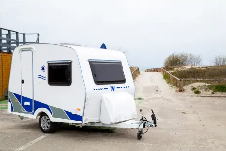 Niewiadow Wohnwagen N126NTL innen Niewiadow Wohnwagen N126NTL innen